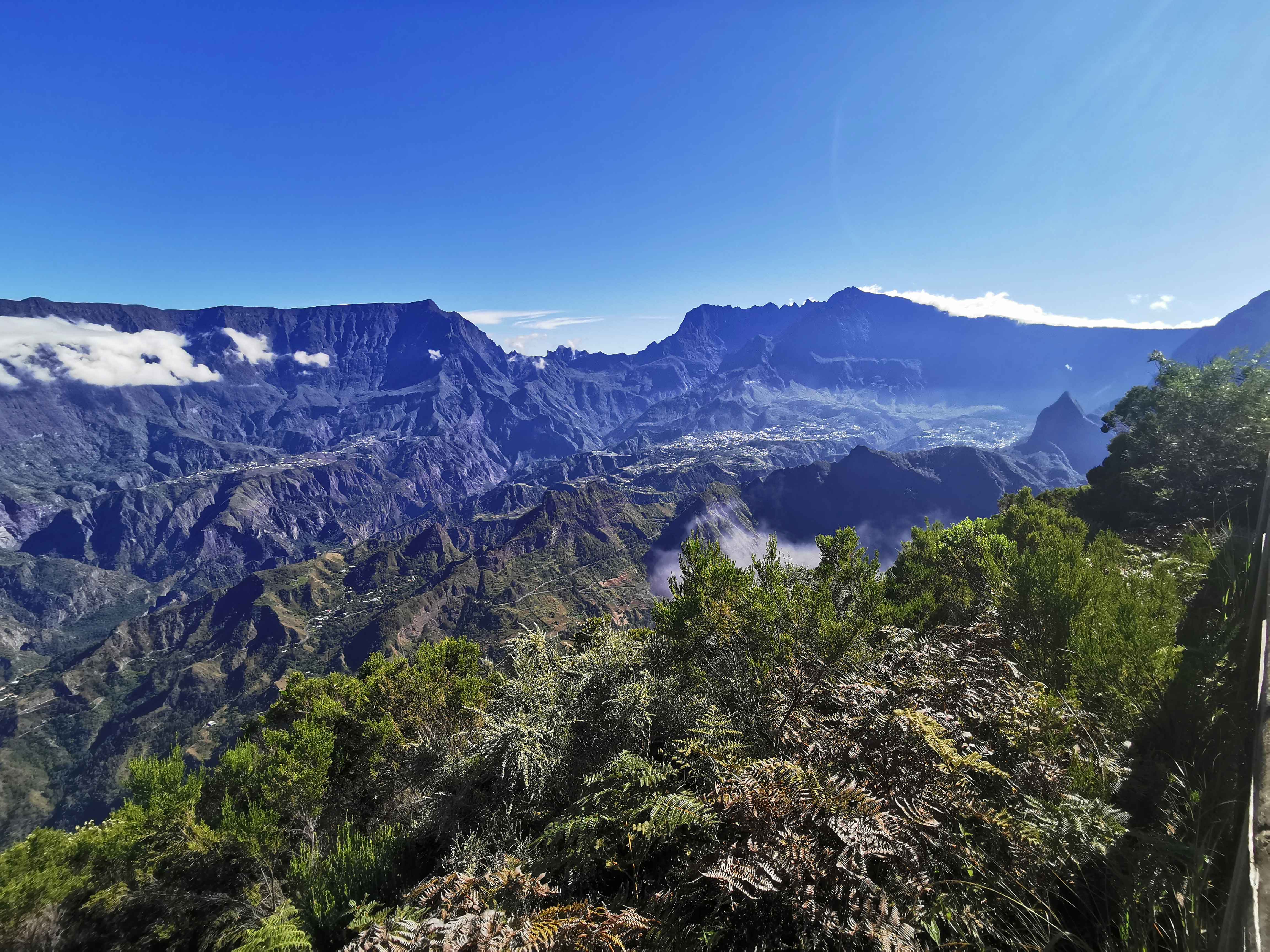 Vue du sommet du Dimitile