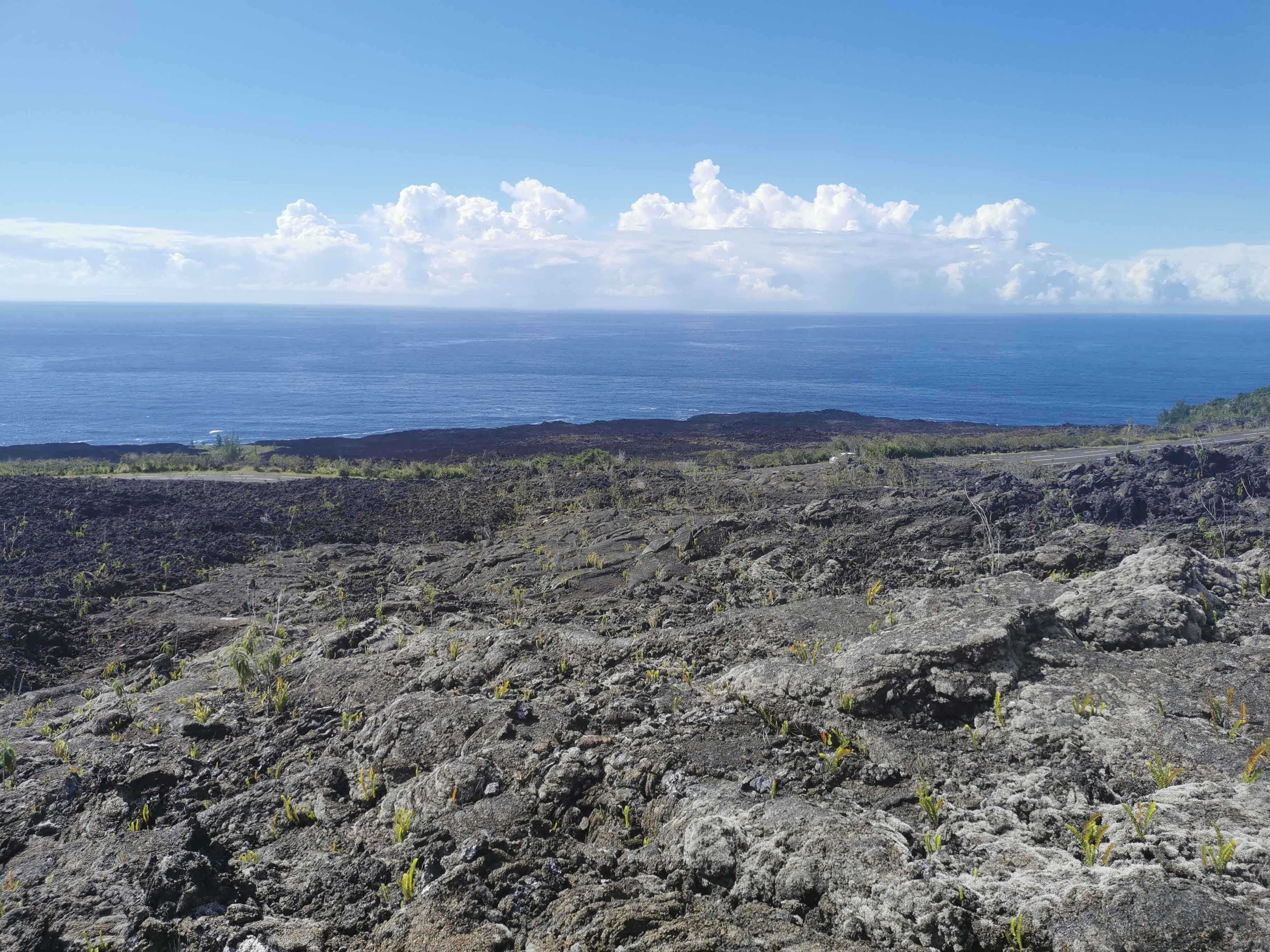 La RN2 au niveau de la coulée de lave de 2007