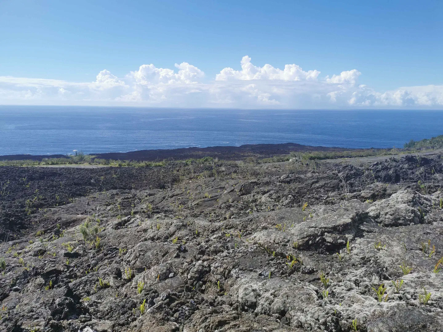 La RN2 au niveau de la coulée de lave de 2007