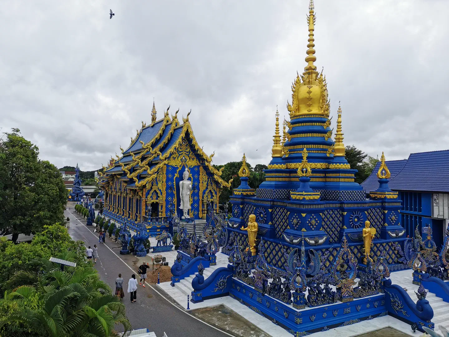 Wat Rong Suea Ten - extérieur